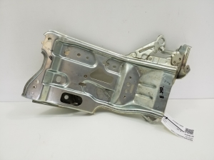 TOYOTA Yaris (2011–2020) Sonstiger Halter G911052010 - 3