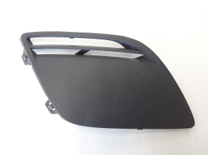  Front bumper fog lamp cover 