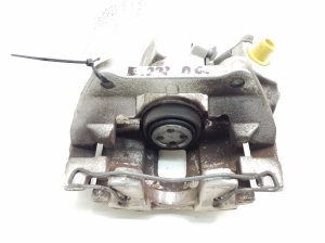 TOYOTA Yaris (2011–2020) Aizmugurējais bremžu suports 478300D020 - 3