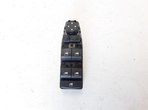 Front door glass switch - 9241955