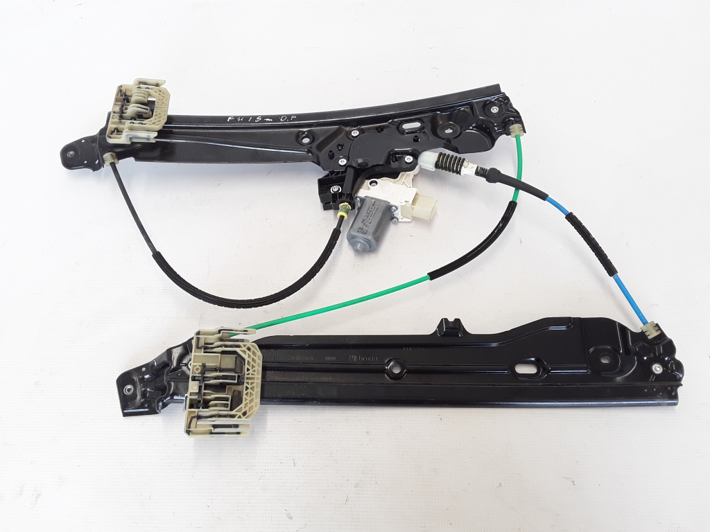 BMW 5 Series F10/F11 (2009-2017) Priekinių dešinių durų stiklo pakelėjas 7182112 22318065