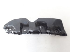 Front bumper bracket - 622232363R