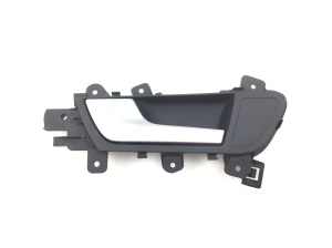  Rear side door inner opening handle 