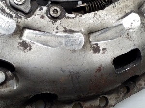 Volkswagen Golf V (2003–2009) Clutch pressure plate 03G141025F - 2