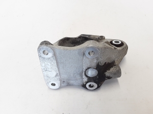  Front axle bracket 