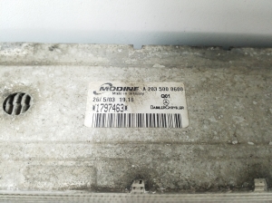 Mercedes Benz CLK-Class 209 (2002–2009) Starpdzesētāja radiators A2035000600 - 2