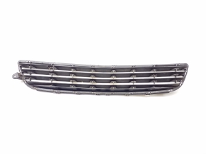  Front bumper lower grille 