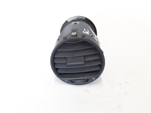 Dashboard air vent grilles - 2K0819703B