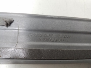 Mercedes Benz CLS-Class 218 (2011–2018) Inner sill trim A21268609367M39 - 3
