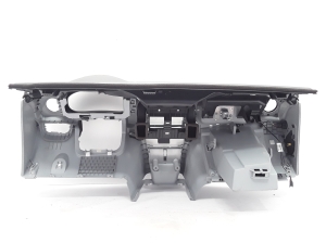 Dacia Sandero (2012–2021) Dashboard and its parts 681008939R - 4