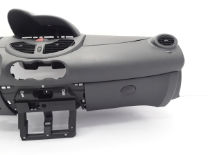 RENAULT Twingo II (2007–2014) Dashboard and its parts 681001107R - 4
