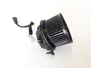  Cabin shoulder motor 