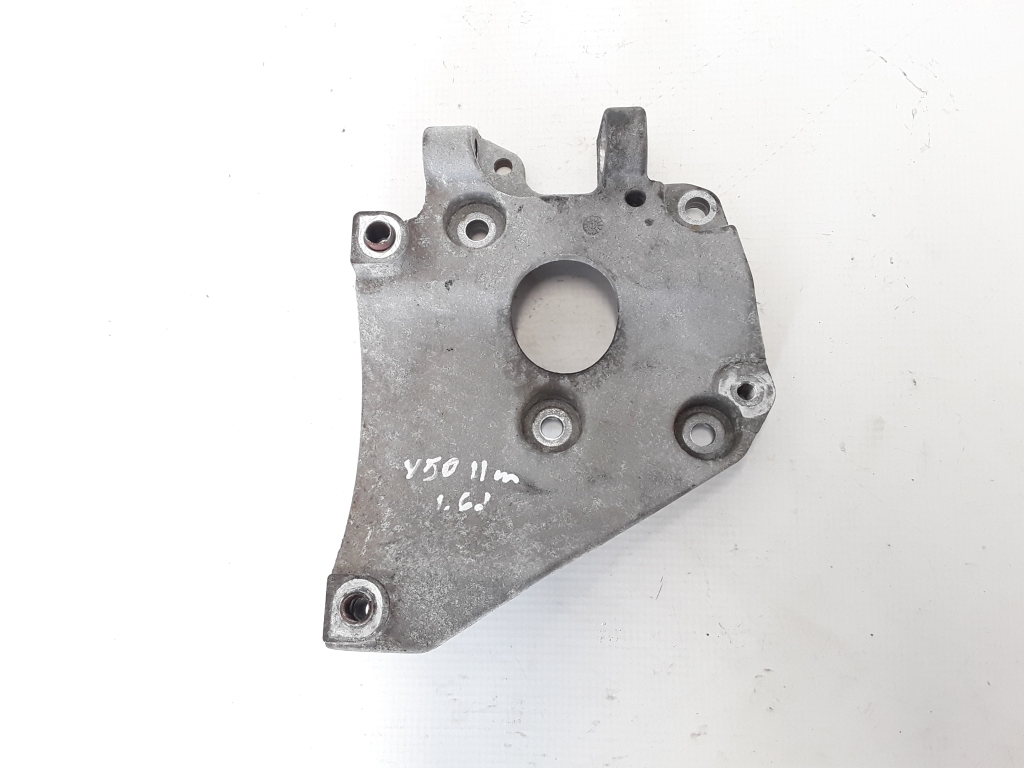 VOLVO V50 1 generation (2003-2012) Air Conditioner Compressor Bracket AV6Q10K360AA 21020601