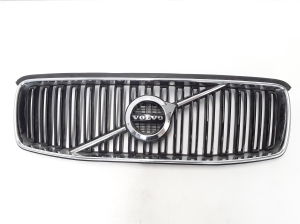  Front grille 