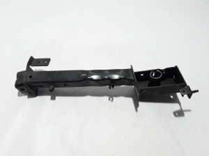 RENAULT Megane IV (2016–2022) Esimese alusraami muu osa 758252904R - 2