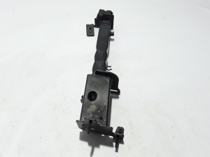 RENAULT Megane IV (2016–2022) Esimese alusraami muu osa 758252904R - 4