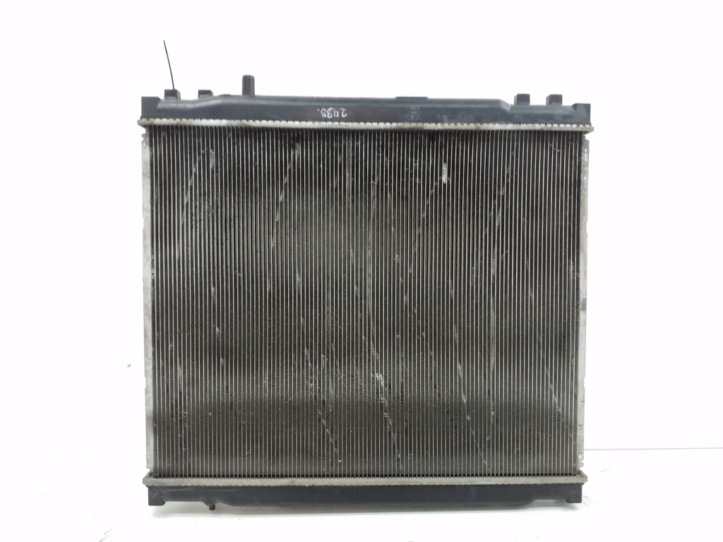 Used TOYOTA Hilux Cooling radiator 164000L120