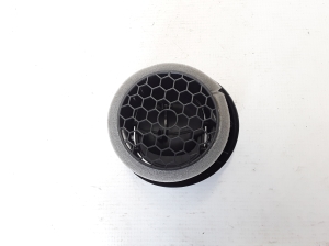 RENAULT Captur (2013–2019) Dashboard air vent grilles 687605504r - 4