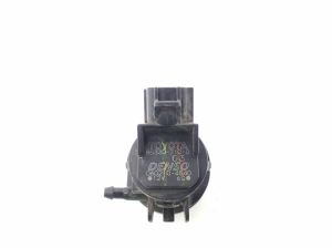 TOYOTA Hilux (2005–2015) Front windshield washer pump 8533071010 - 3