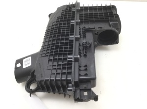 NISSAN Kubistar (2003–2008) Luftfiltergehäuse 8200557476 - 4
