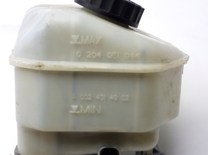 Mercedes Benz Sprinter 902 (2000–2006) Hauptbremszylinder A0004317601 - 5