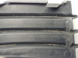 VOLVO S40 II (2004–2013) Front bumper lower grille 30657009 - 2