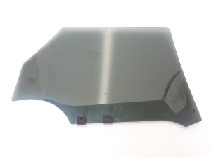 RENAULT Captur (2013–2019) Aizmugurējo sānu durvju stikls 823010692R - 2