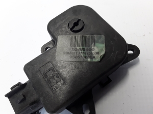RENAULT Espace IV (2002–2014) Stellmotor Heizungsklappe 7701206536 - 3