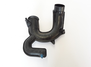  Air intake hose 