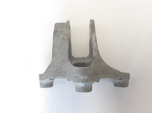  Engine holder 