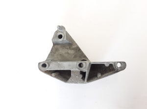 Engine bracket - 8200437464