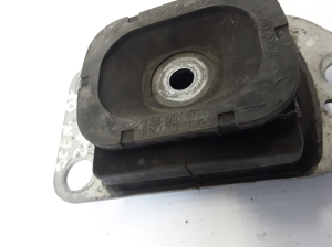 RENAULT Laguna III (2007–2015) Gearbox mount 8200689120 - 2