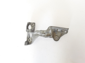  EGR valve holder 