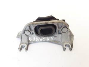 Gearbox mount - 8200277212