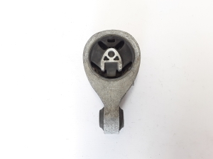 Gearbox mount - 8200277221