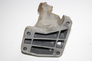  Engine holder 