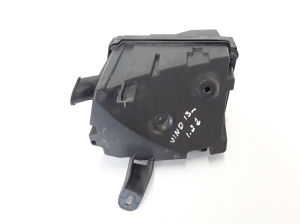 RENAULT Wind (2010–2013) Sicherungskastenhalter unter der Motorhaube 8200626353 - 4