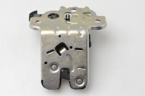 AUDI A1 8X (2010–2018) Trunk lid lock 8r0827505 - 3