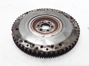  Clutch flywheel 