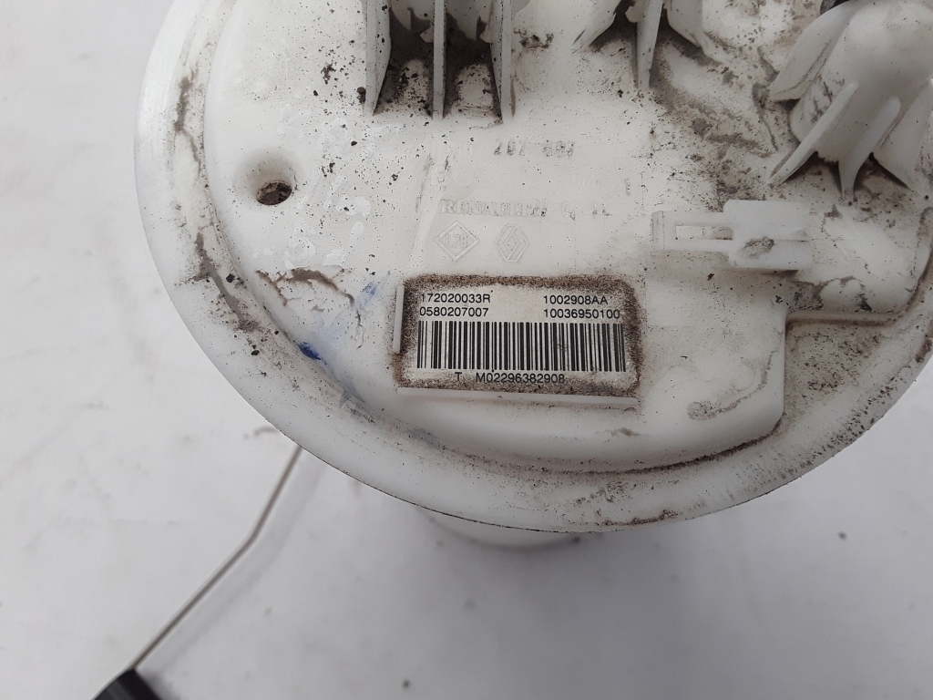Used RENAULT Captur Fuel pump in the tank 172020033R