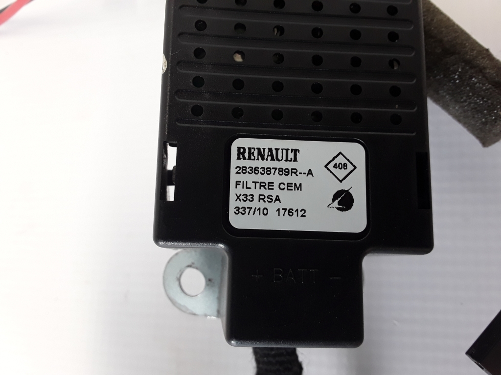 RENAULT Wind 1 generation (2010-2013) Bootlid-antenneforstærker 283638789R 22318767