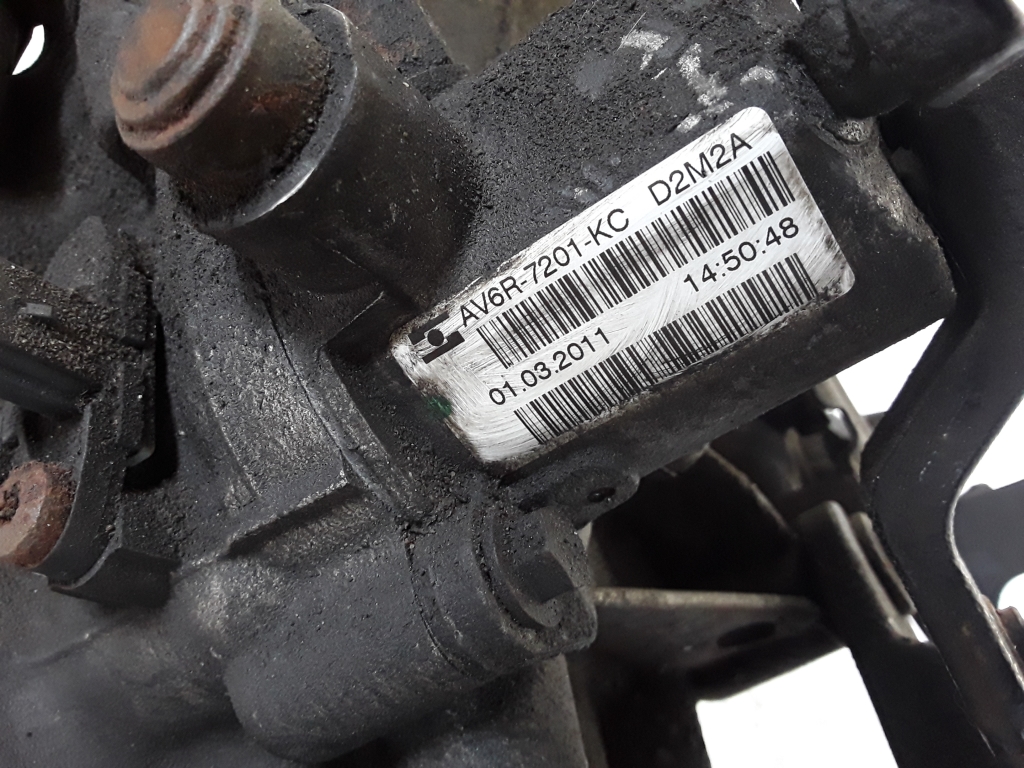 Used VOLVO V50 Gearbox D2M2A