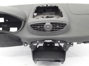 RENAULT Clio III (2005–2012) Dashboard and its parts 8200796281 - 2