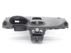 RENAULT Clio III (2005–2012) Dashboard and its parts 8200796281 - 2