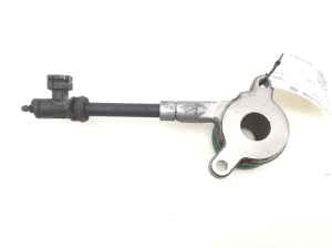 NISSAN Primastar X83 (2001–2014) Kupplungsgeberzylinder 8201035313 - 2