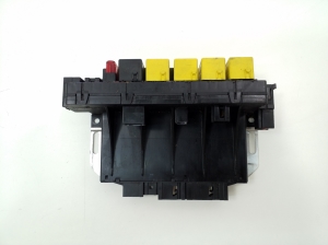  Fuse block holder under the hood 