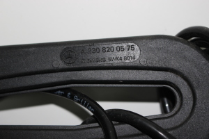 Mercedes Benz SL-Class 230 (2001–2012) Antenne A2308200575 - 3