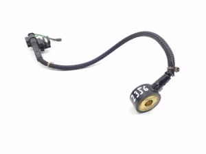 Mercedes Benz E-Class W212 (2009–2015) Klopfsensor A0071531228 - 2
