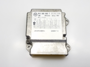   Airbag module 