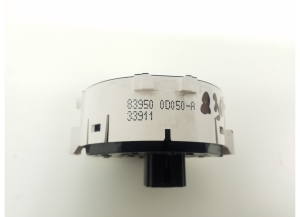 TOYOTA Yaris (2011–2020) Switch and its parts 839500D05 - 3